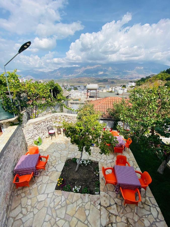 "Mani Guest House" Gjirokastër Exterior foto