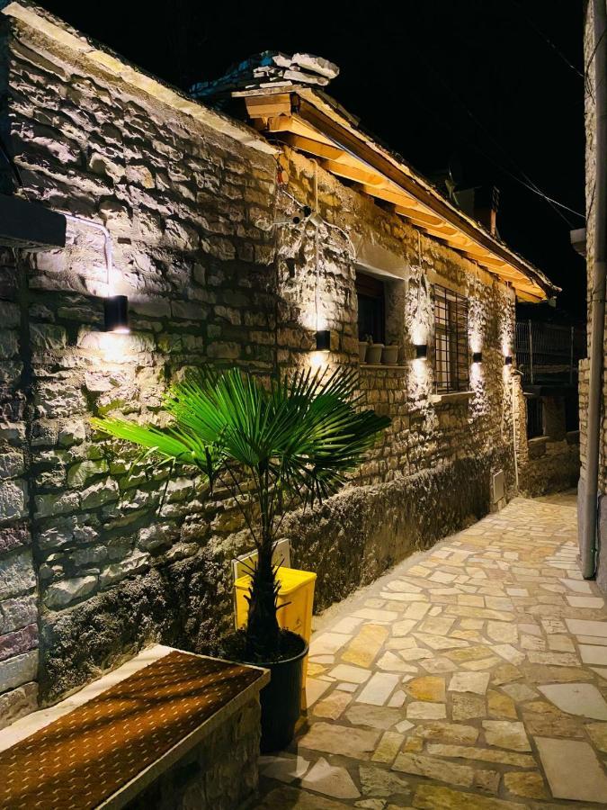 "Mani Guest House" Gjirokastër Exterior foto