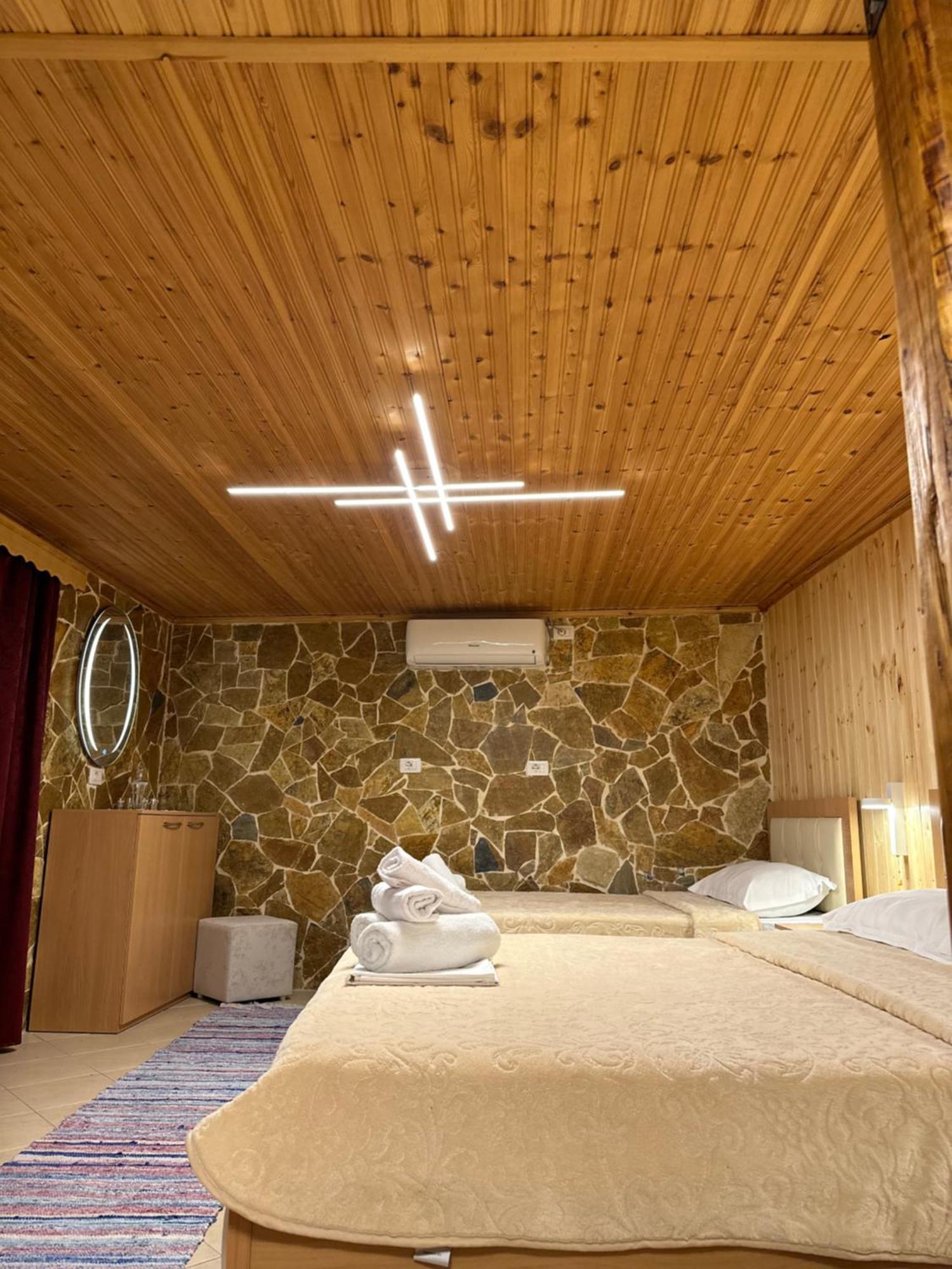 "Mani Guest House" Gjirokastër Exterior foto
