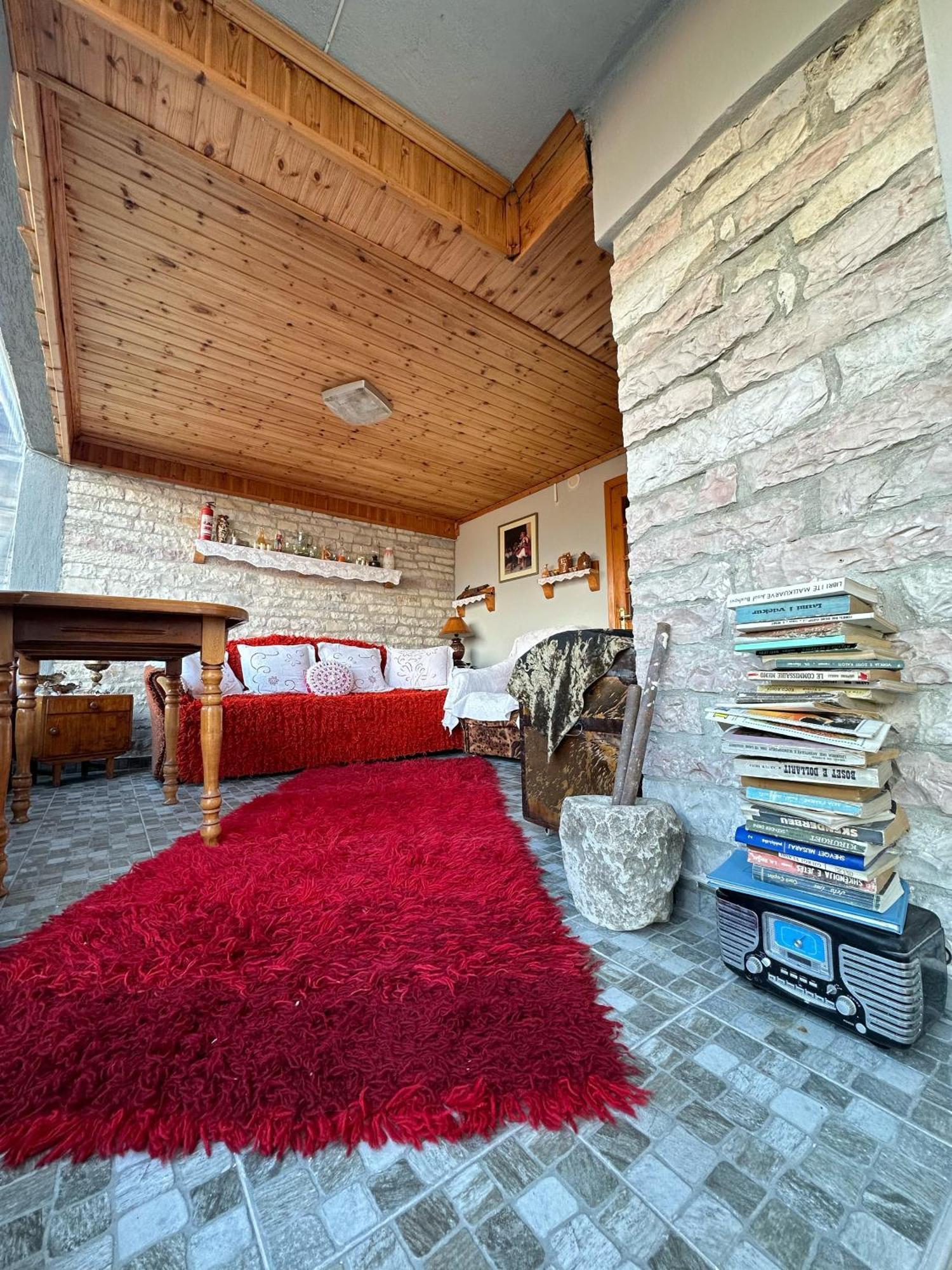 "Mani Guest House" Gjirokastër Exterior foto
